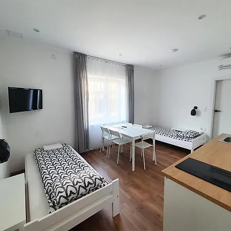 팜스테이 Pod Papiernia Leki (Oswiecim)
